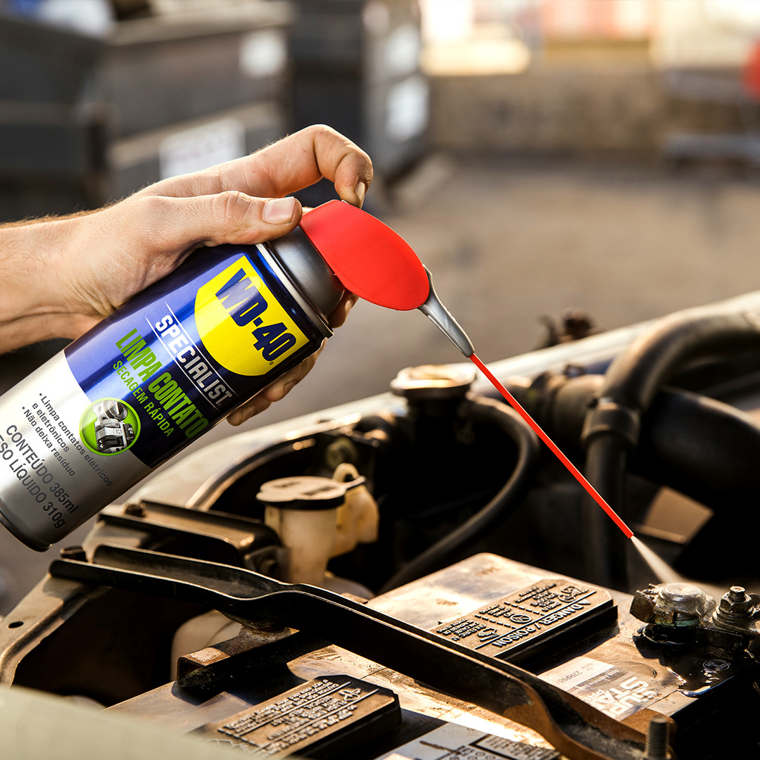 wd 40 specialist limpa contato carro